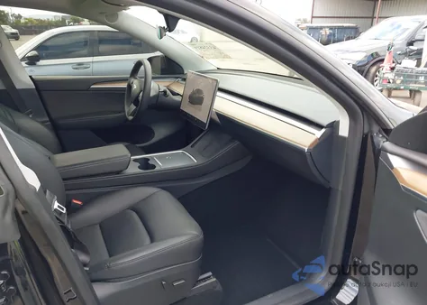 2024 Tesla Model Y Long Range Dual Motor All-Wheel Drive/Rwd из США, поврежденный, VIN 7SAYGDED8RF156984